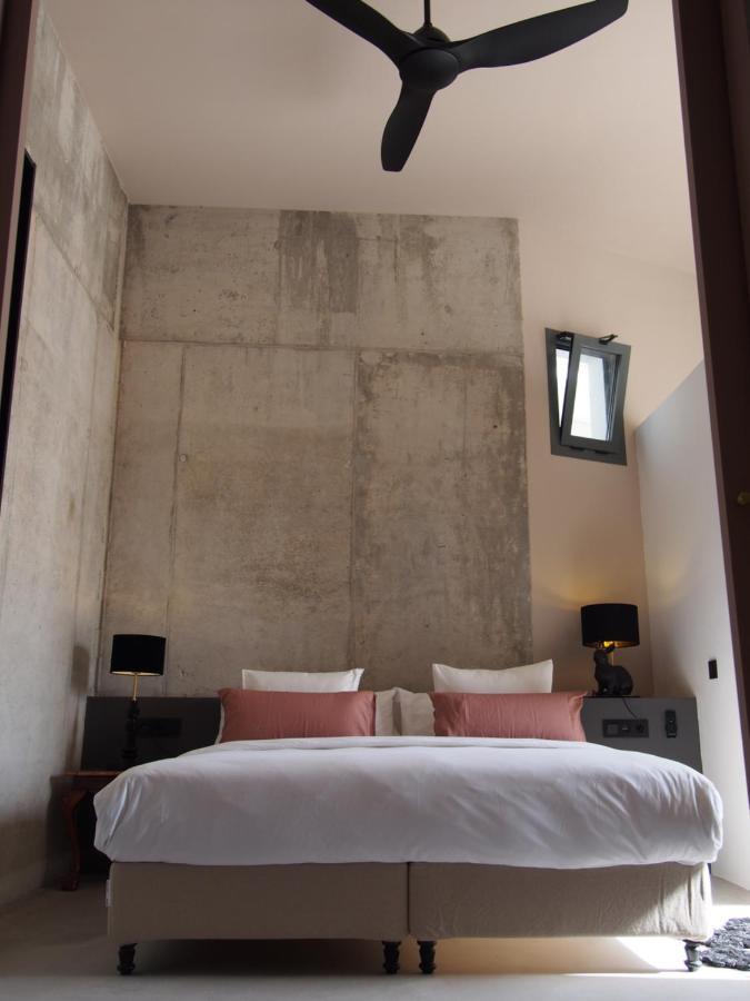 Suites 9 Malaga, Three Unique Suites With Private Plunge Pool Екстер'єр фото
