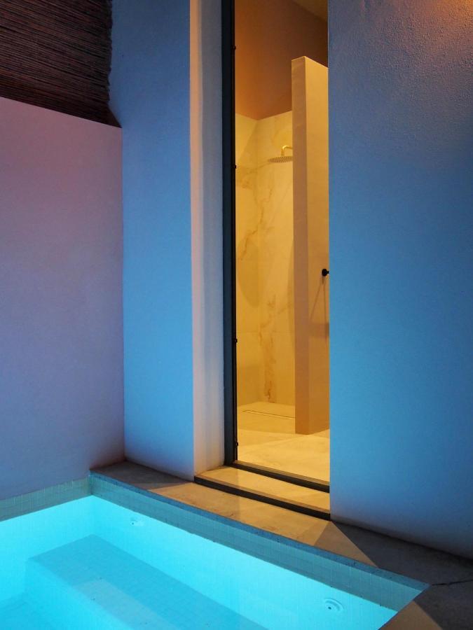 Suites 9 Malaga, Three Unique Suites With Private Plunge Pool Екстер'єр фото